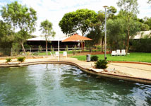 Kings Canyon Resort Pool